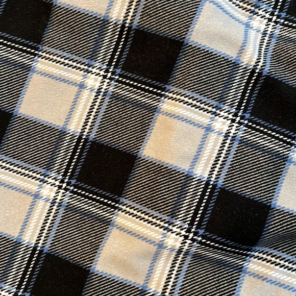 Men’s Plaid Pajama Bundle - Picture 2 of 4